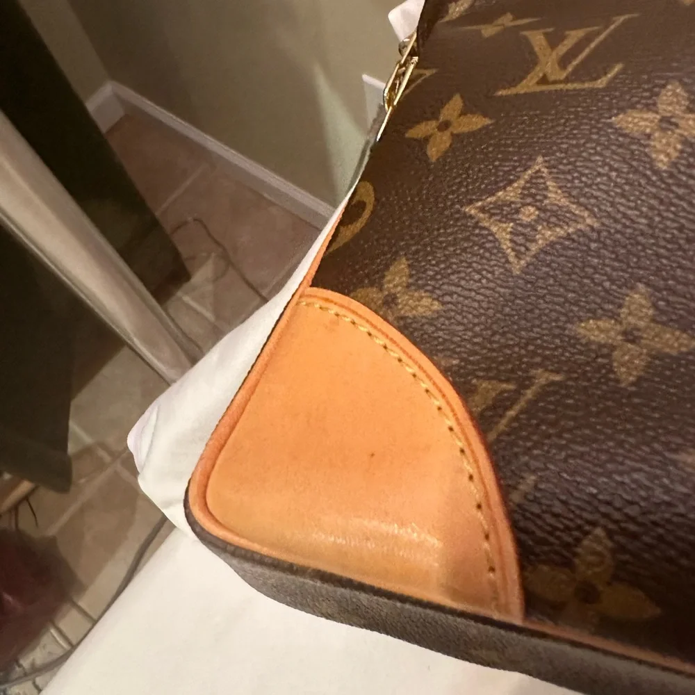 LOUIS VUITTON vintage Monogram Porte Documents Voyage Bag in EUC w/dust bag - Picture 6 of 12